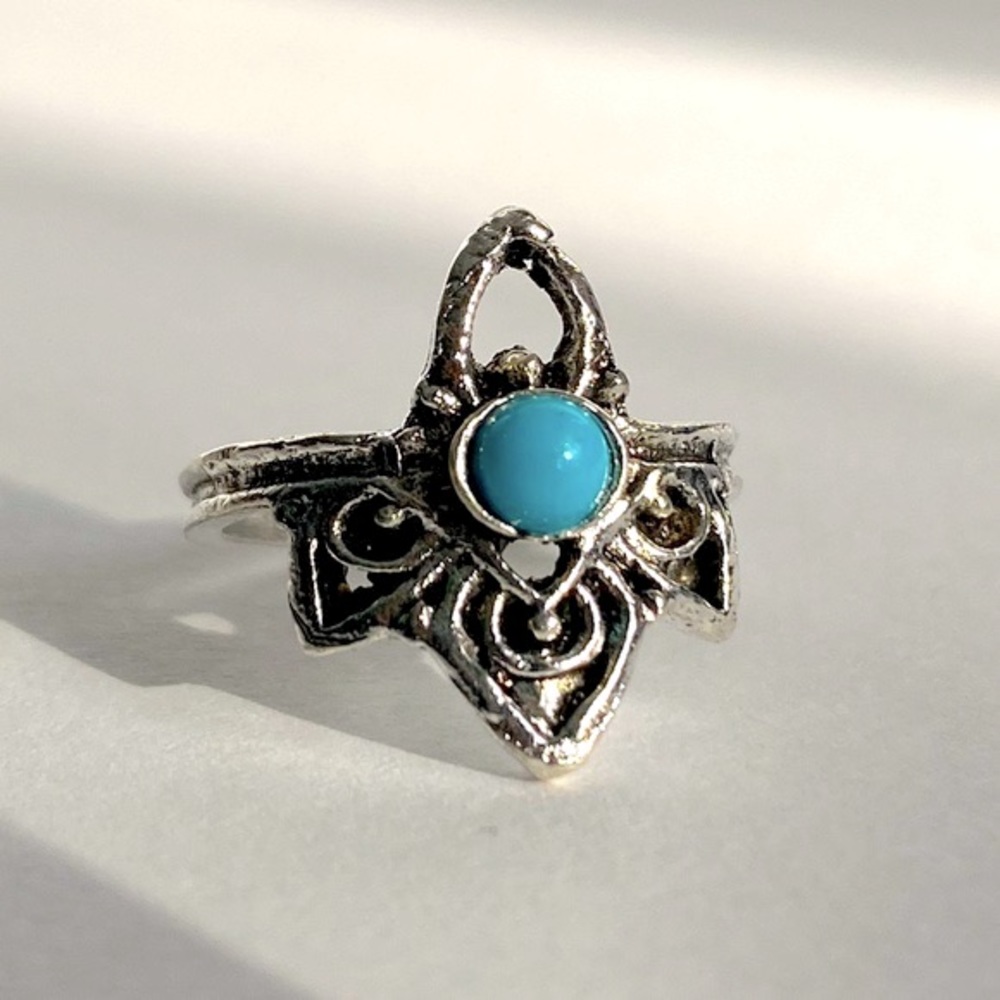 Silver and turquoise boho gypsy renaissance ring size 5